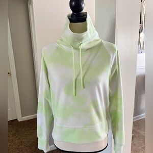 Cropped Fleece Turtleneck/Sweatshirt